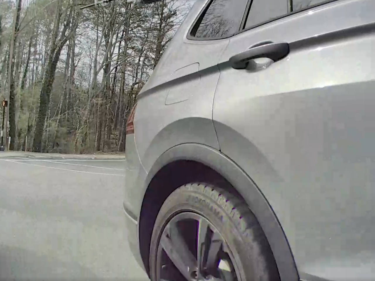 Car not respecting double turn lane